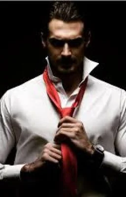 Background cover of The mafia and his lost queen